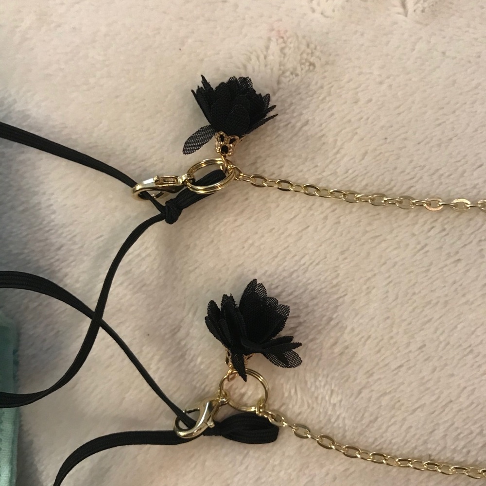 Rose Mask Chain - Picture 4 of 4